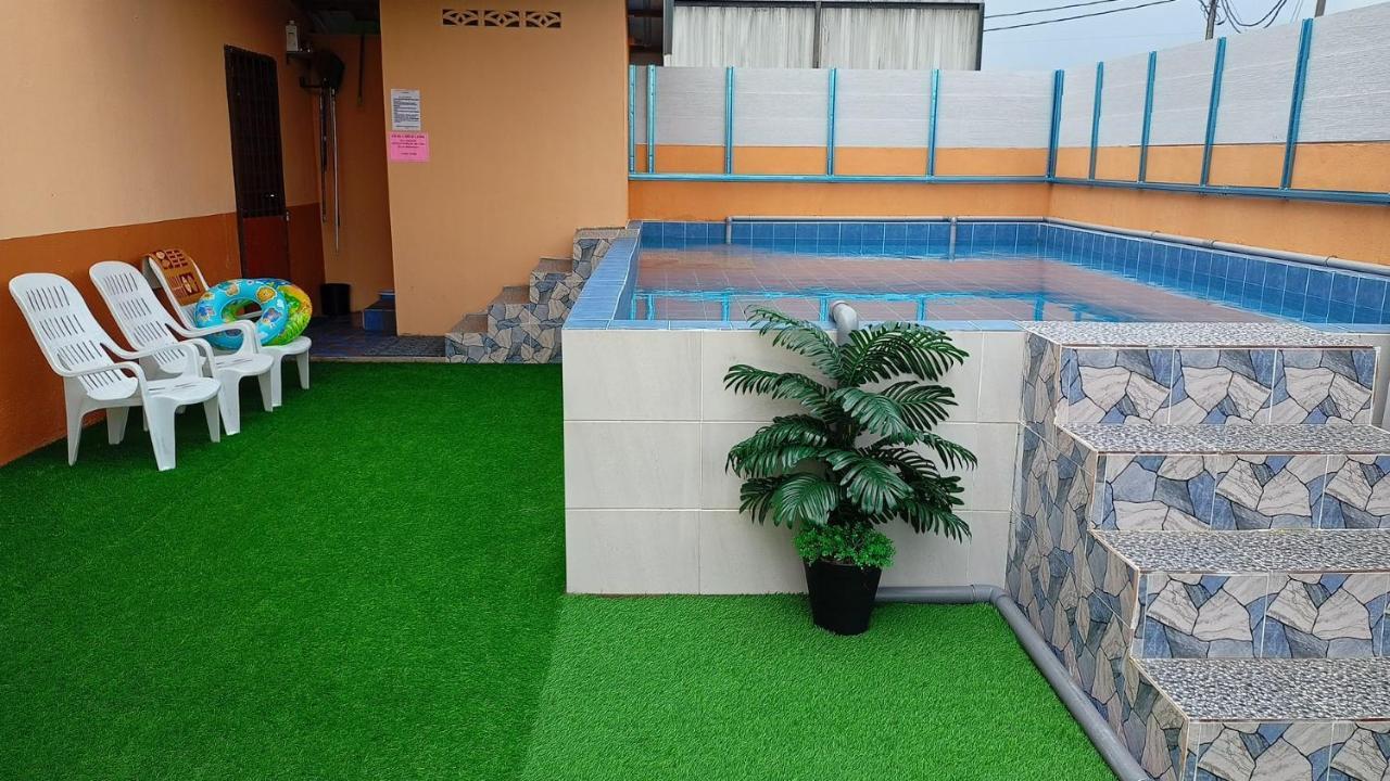 Ns Homestay Private Pool Tanah Merah  Buitenkant foto