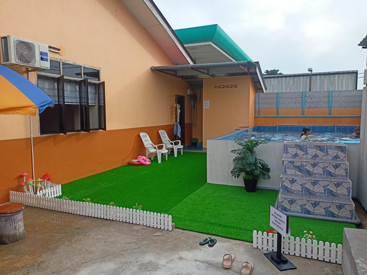 Ns Homestay Private Pool Tanah Merah  Buitenkant foto