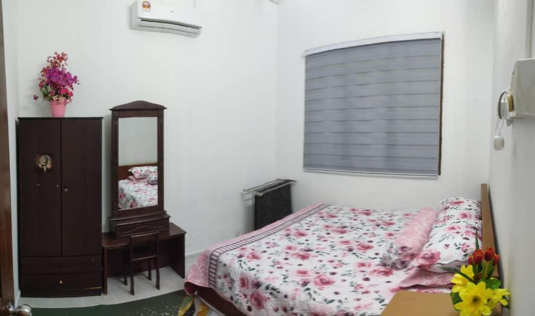 Ns Homestay Private Pool Tanah Merah  Buitenkant foto