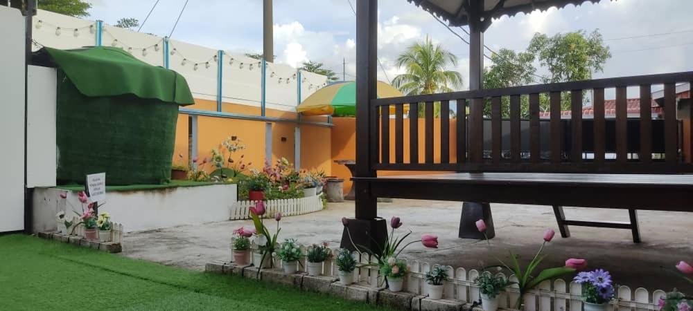 Ns Homestay Private Pool Tanah Merah  Buitenkant foto